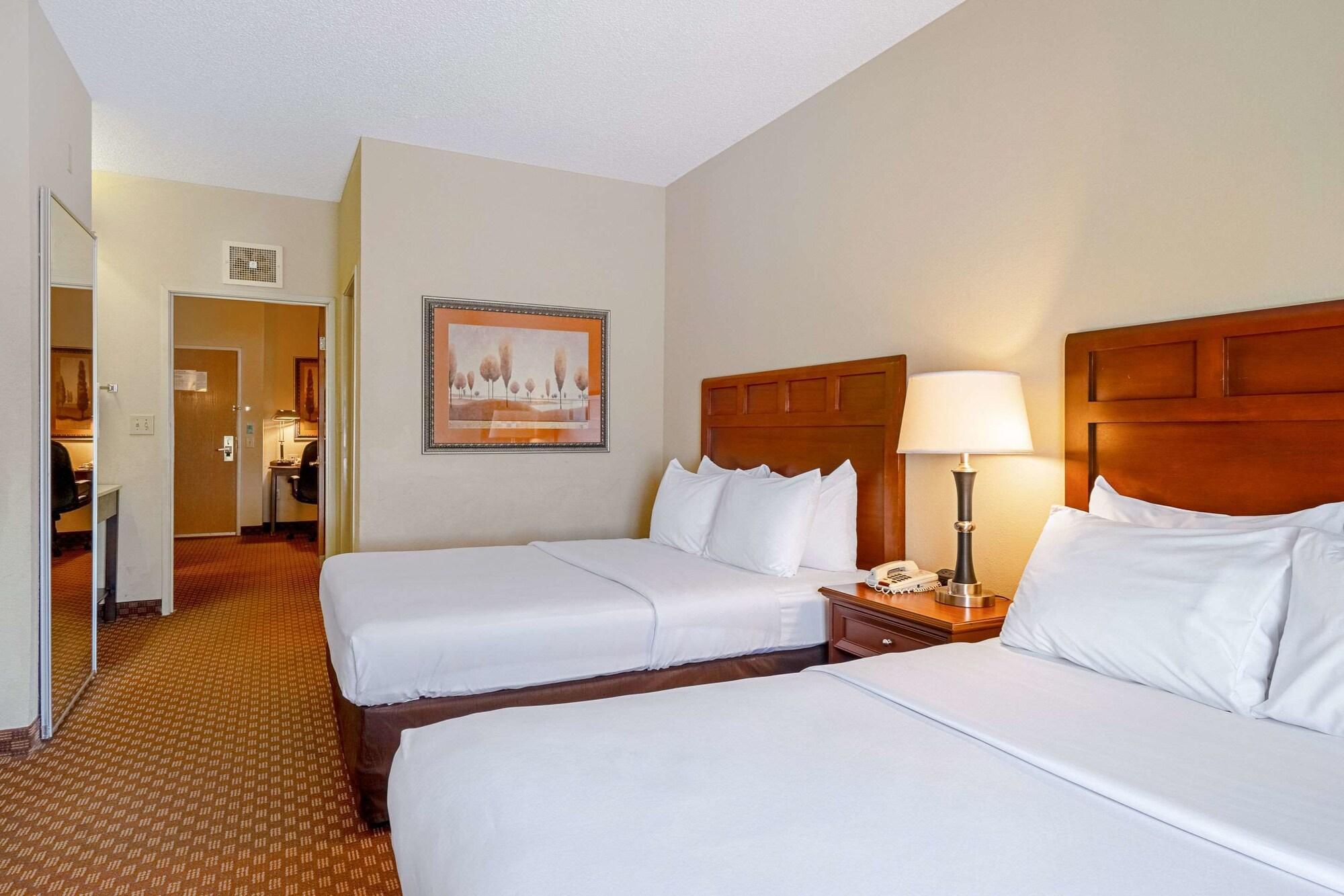 Quality Suites San Antonio Northeast Eksteriør bilde